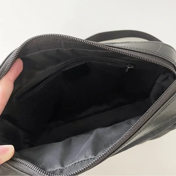 Gucci black woven nylon and leather camera shoulder bag - Picture 7 of 10